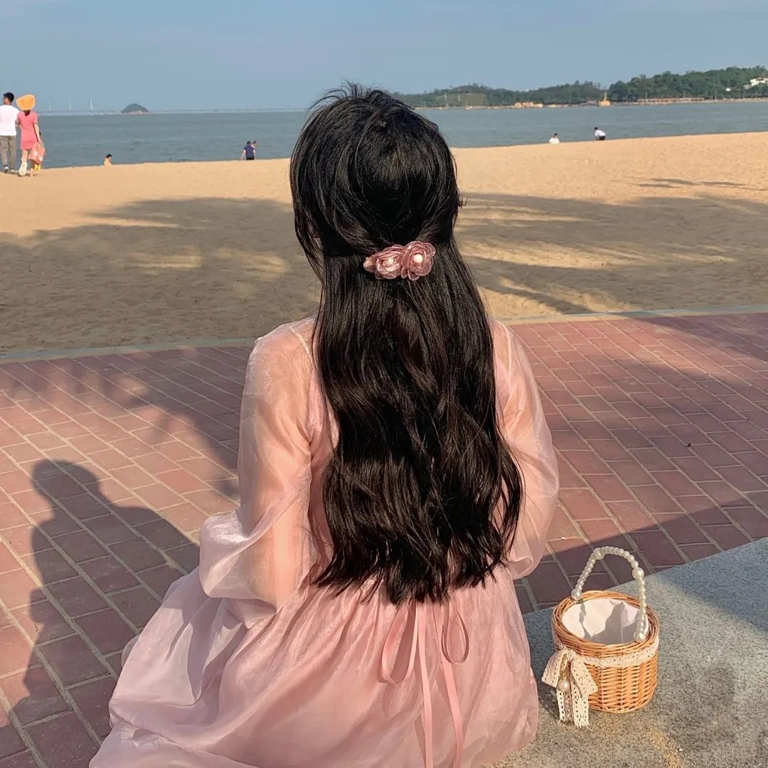 捡到五个哥哥后我起飞了